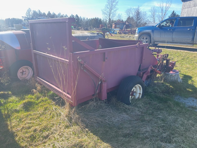 Hay/Forage/Livestock  5ft Trail Sweeper with End Dump - 2 Rotor Photo