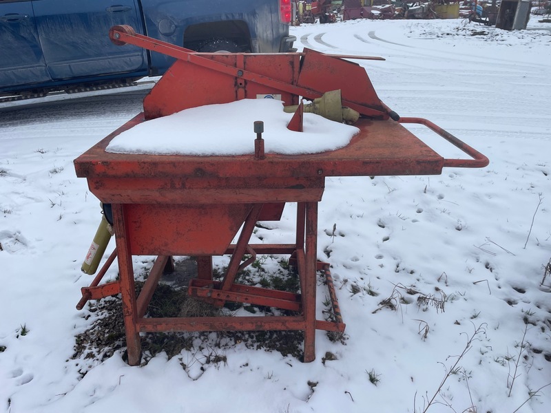 Miscellaneous  Lawrence Buzz Saw - 3pt + PTO Photo