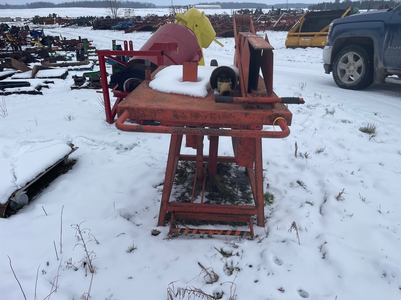 Miscellaneous  Lawrence Buzz Saw - 3pt + PTO Photo