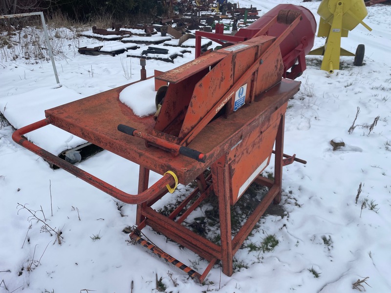 Miscellaneous  Lawrence Buzz Saw - 3pt + PTO Photo