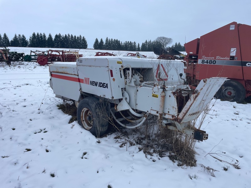 Hay/Forage/Livestock  New Idea 551 Super Sweep Small Square Baler Photo