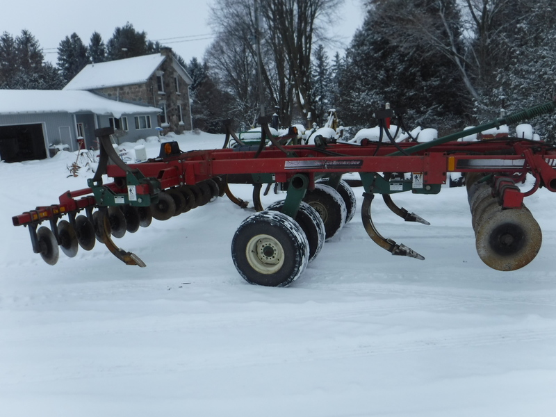 Tillage - Discs  SC-1 Brillion 5 Shank Disc Ripper - Hydraulic Gangs and Auto Reset Photo