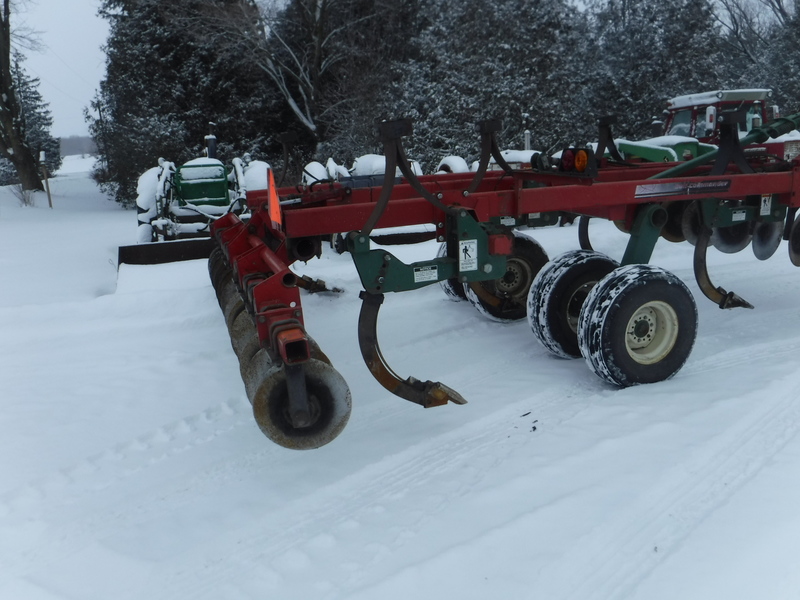 Tillage - Discs  SC-1 Brillion 5 Shank Disc Ripper - Hydraulic Gangs and Auto Reset Photo