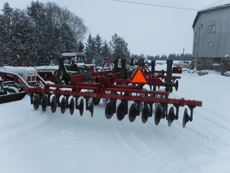 Tillage - Discs  SC-1 Brillion 5 Shank Disc Ripper - Hydraulic Gangs and Auto Reset Photo