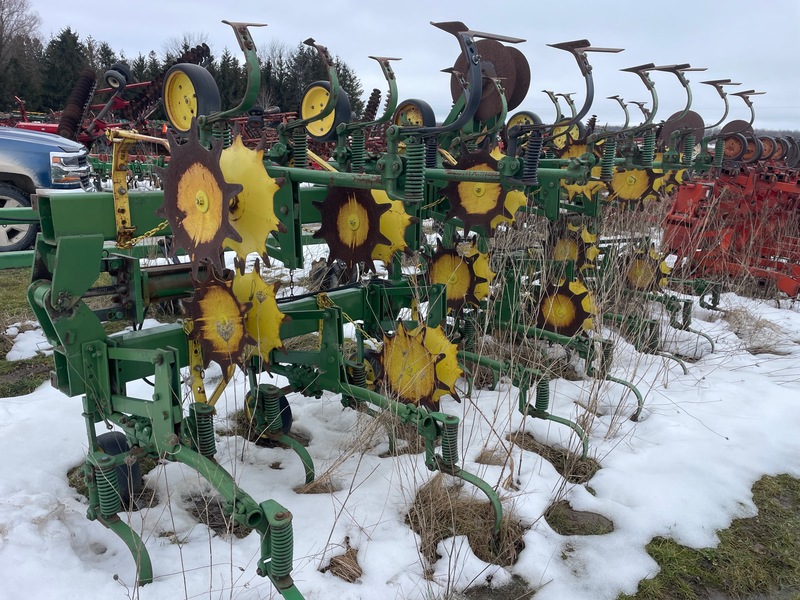 Tillage - Cultivators  John Deere Narrow 12 Row Crop Cultivator Photo