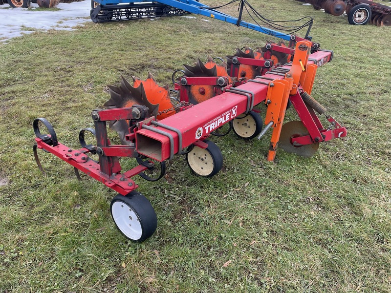 Tillage - Cultivators  Kongskilde 4 Row Crop Culivator Photo