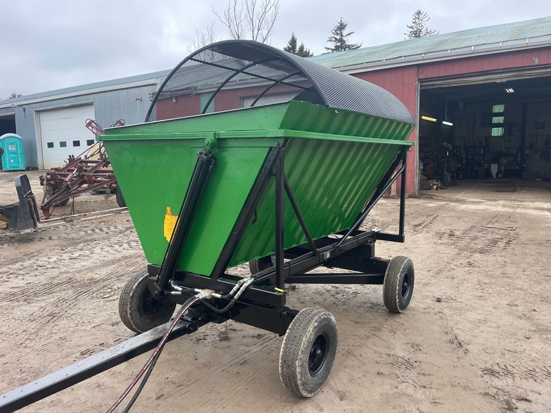 Wagons  Fargo Mini High-Side Dump Wagon - Hydraulic Tip + Lift, With Cover and Cage Photo