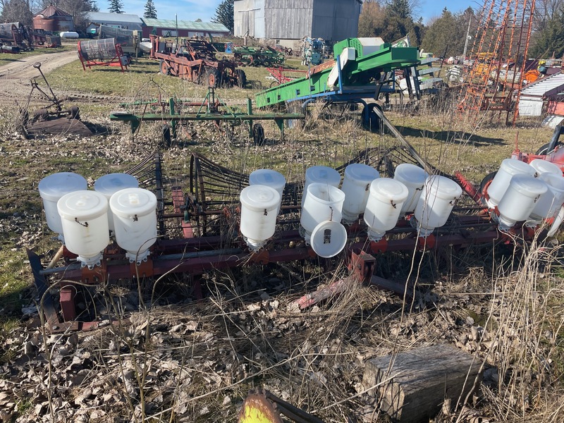 Planting  Ginseng Planter - Adjustable Width Photo