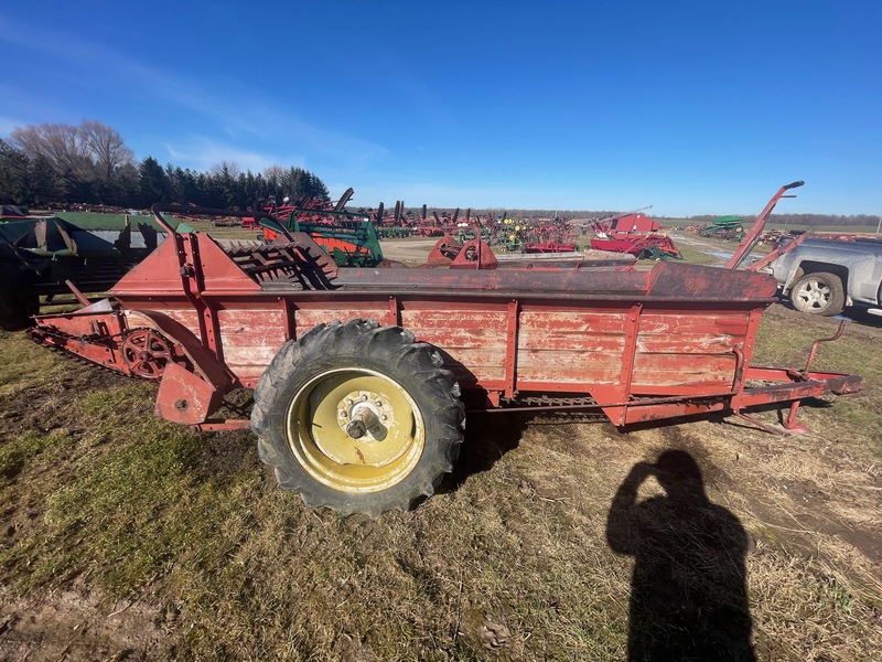 Manure Equipment  International Harvester Ground Drive Manure Spreader - 2 Beaters Photo