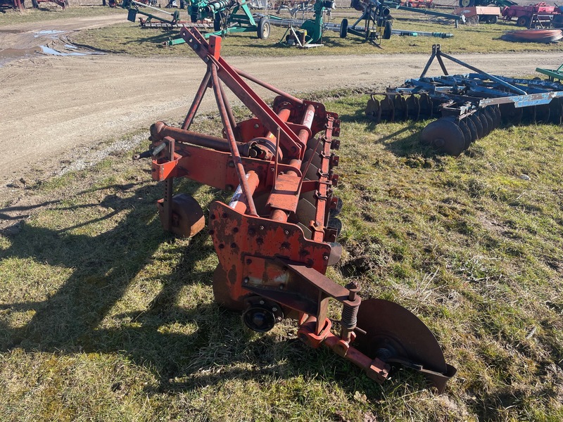 Tillage - Discs  Bush Hog One-way Disc ~ 3pth & PTO Drive Photo