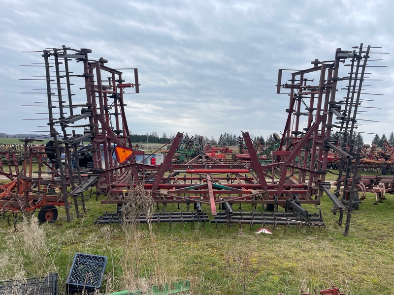 Tillage - Cultivators  International Harvester Cultivator (30ft) - Finger Harrows and S-Tine Shanks Photo