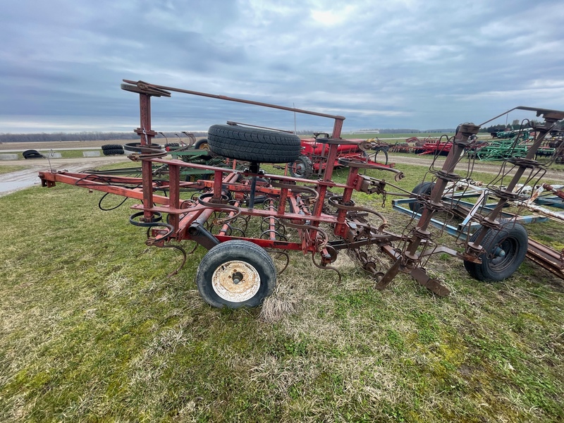 Tillage - Cultivators  Vicon Cultivator (18ft) - Rolling Baskets Photo