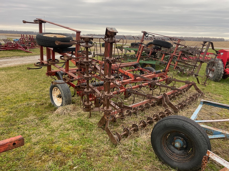 Tillage - Cultivators  Vicon Cultivator (18ft) - Rolling Baskets Photo