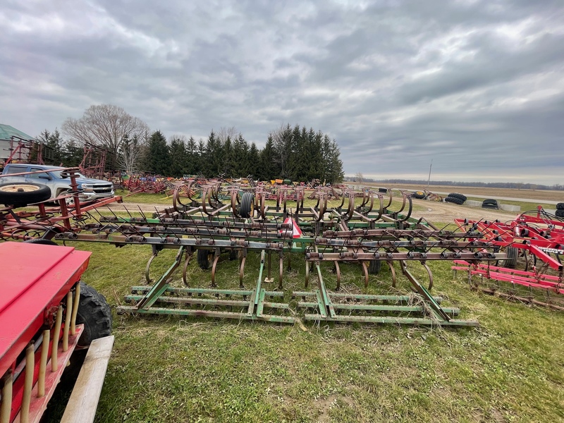 Tillage - Cultivators  John Deere Cultivator (30ft) - With Tine Harrows and Flat Fold Photo