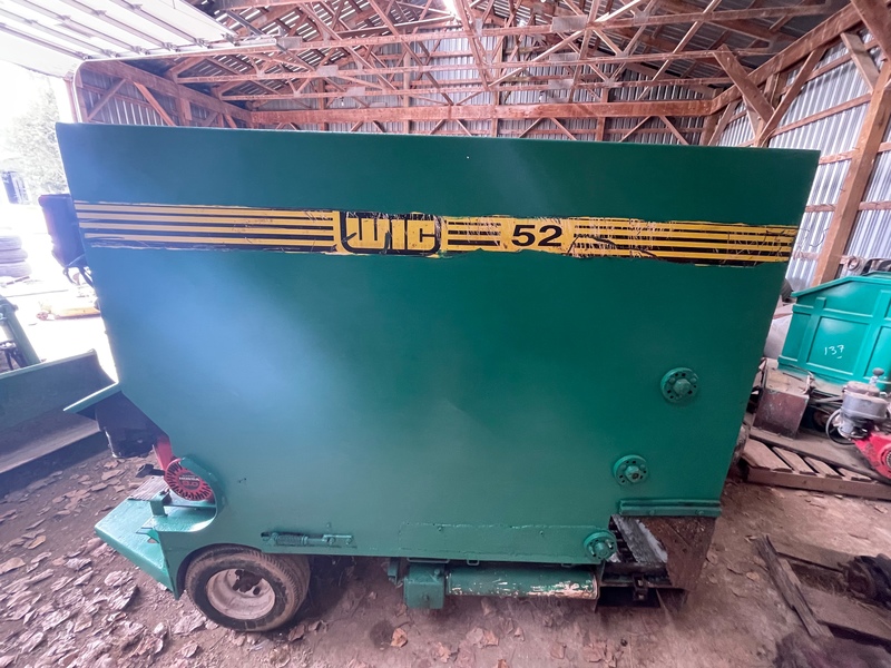 Hay/Forage/Livestock  WIC 52 Feed Cart Photo