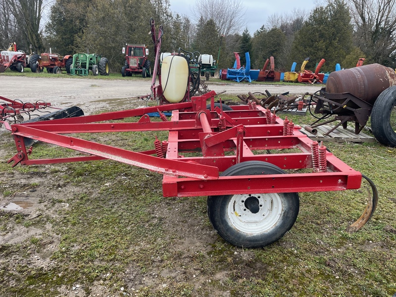 Tillage - Plows  Graham Chisel Plow - 7 Shank Photo