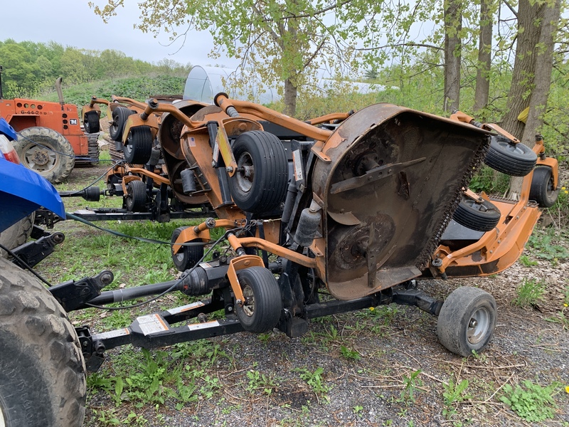 New Holland Powerstar 75 Tractor w/Woods Tri-deck finishing mower