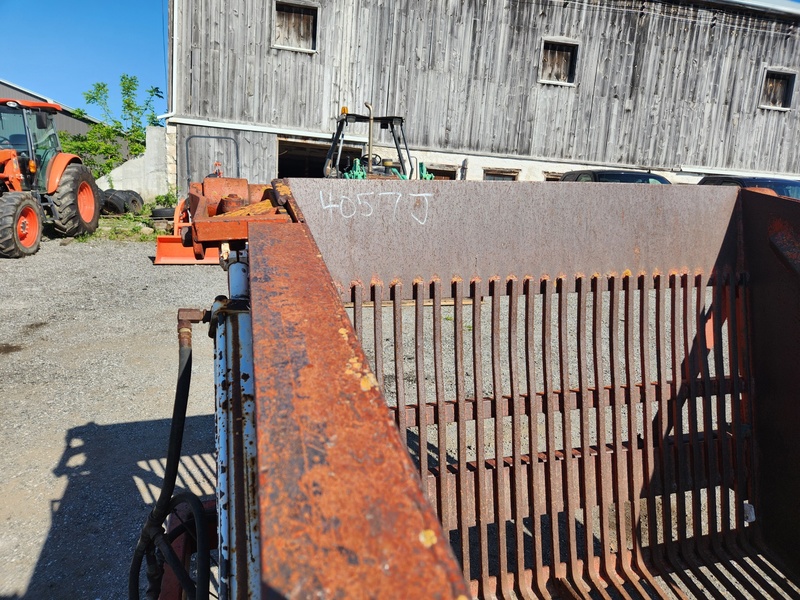 Rock Pickers and Rock Rakes  Rock-o-matic 546 Rock Picker Photo