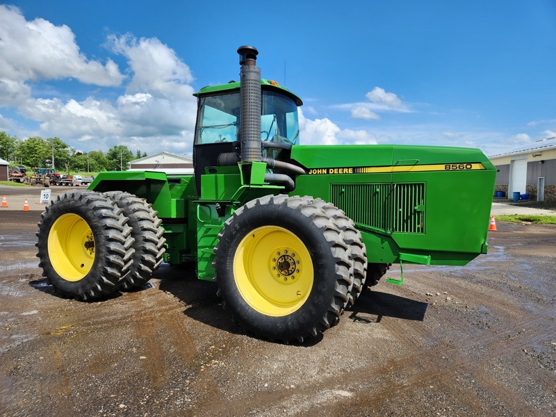 Tractors - Farm  John Deere 8560 Tractor  Photo