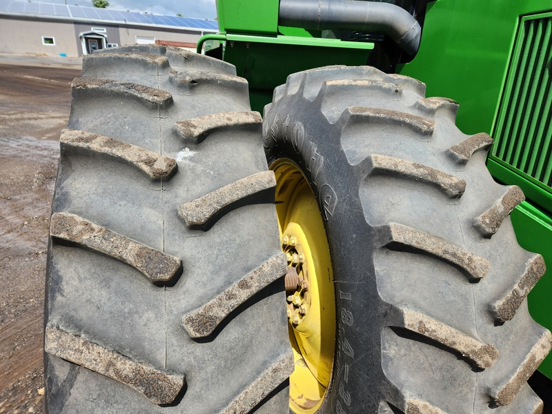 Tractors - Farm  John Deere 8560 Tractor  Photo