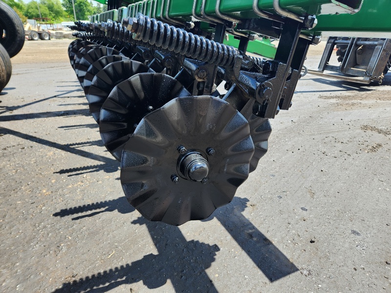 Planting Equipment  Great Plains 1500 No-Till Drill  Photo