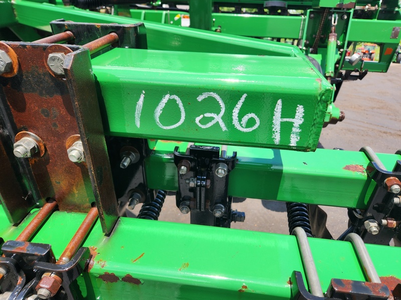 Planting Equipment  Great Plains 1500 No-Till Drill  Photo