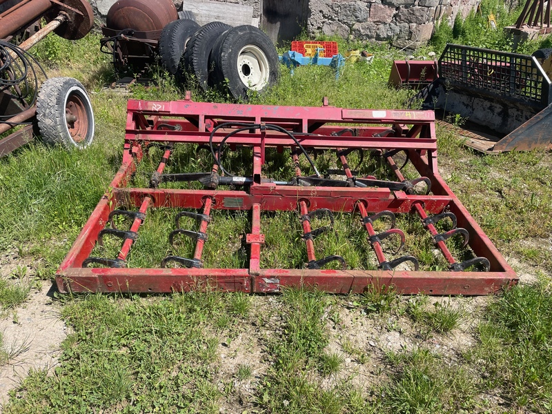 Hay/Forage/Livestock  Steffen Systems 15-18 Small Square Baler Grapple - Euro Hook-up Photo