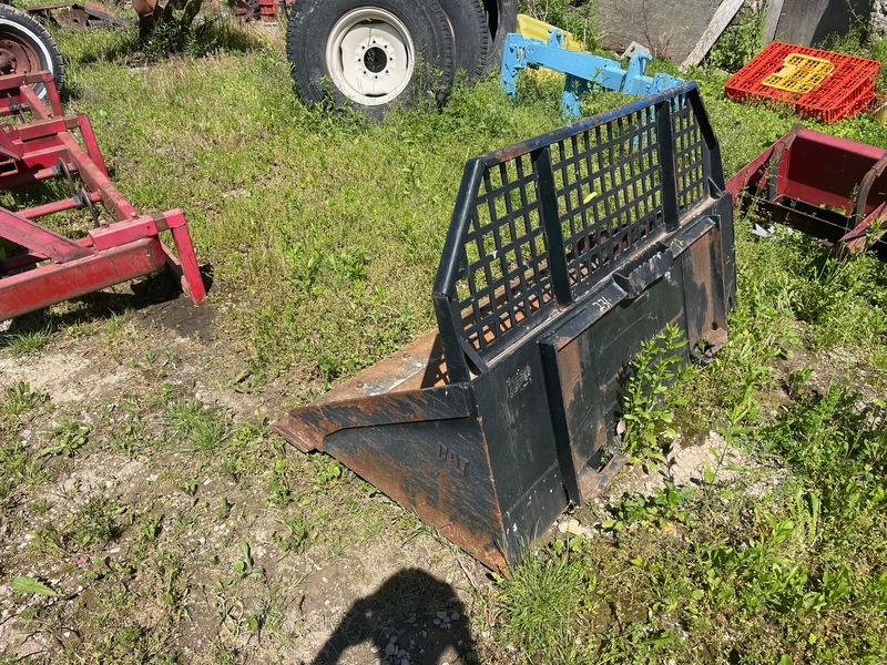 Hay/Forage/Livestock  CAT Low Profile Bucket - Quick Attach and Skid Steer Photo