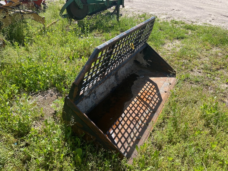 Hay/Forage/Livestock  CAT Low Profile Bucket - Quick Attach and Skid Steer Photo