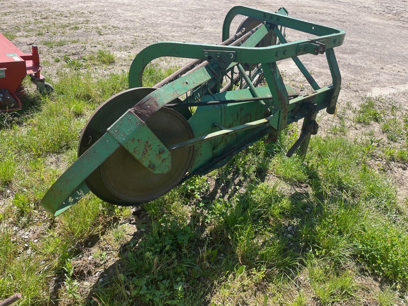 Hay/Forage/Livestock  John Deere 350 3pt Rotary Rake - New Tines Photo