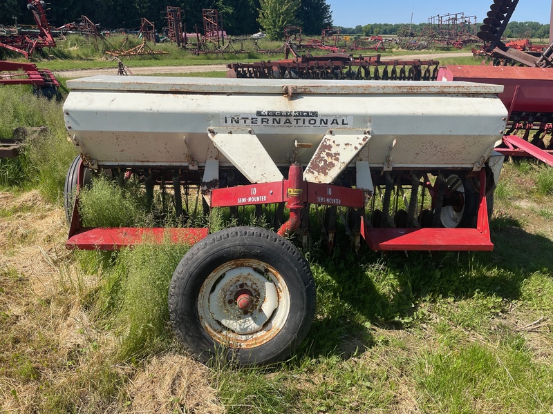 Planting  International Harvester 10 Seed Drill | Semi-mount, 13 Row Photo