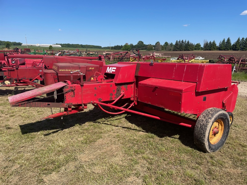 Hay/Forage/Livestock  Massey Ferguson 120 Square Baler with Thrower Photo