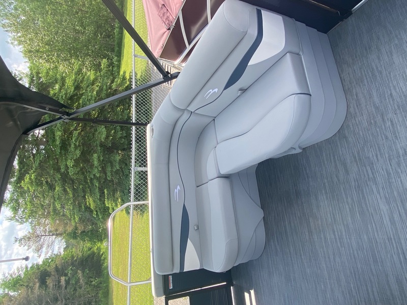 Boats  2023 Bennington 208 SLJ Pontoon with Yamaha VF90 V Max Sho Photo