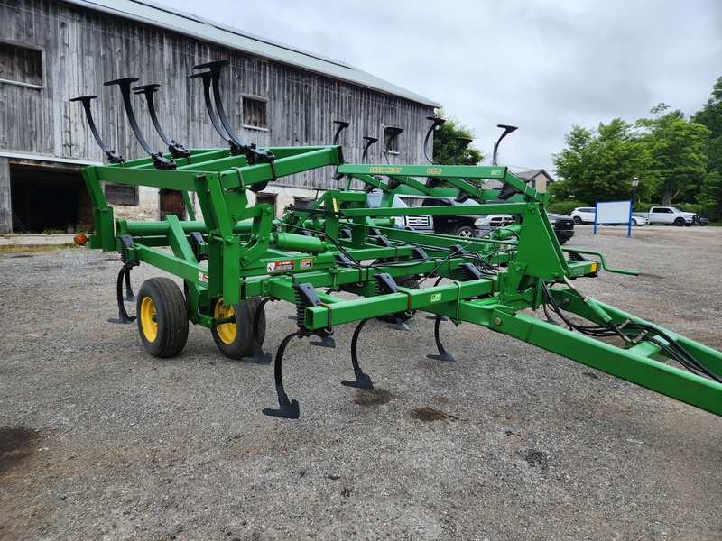 Cultivators  John Deere 980 Cultivator Photo