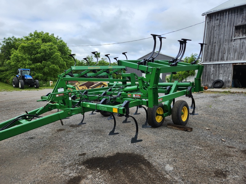 Cultivators  John Deere 980 Cultivator Photo