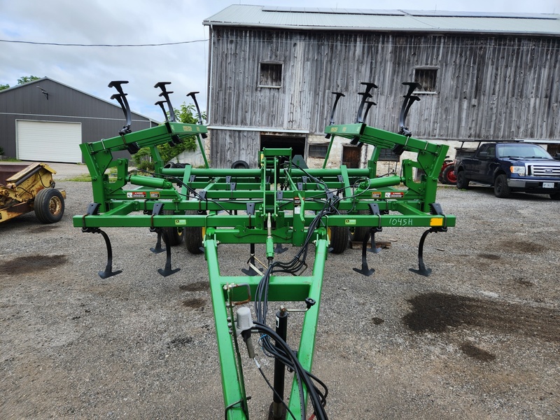 Cultivators  John Deere 980 Cultivator Photo