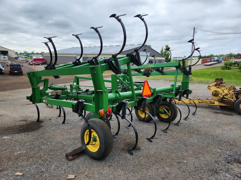 Cultivators  John Deere 980 Cultivator Photo