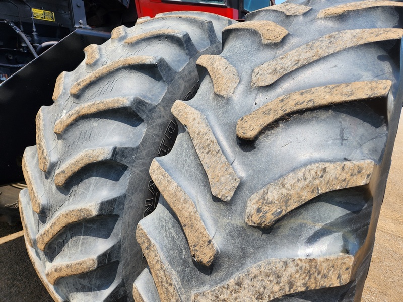 Tractors - Farm  Case IH 9150 Tractor  Photo