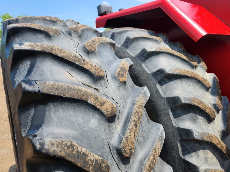 Tractors - Farm  Case IH 9150 Tractor  Photo