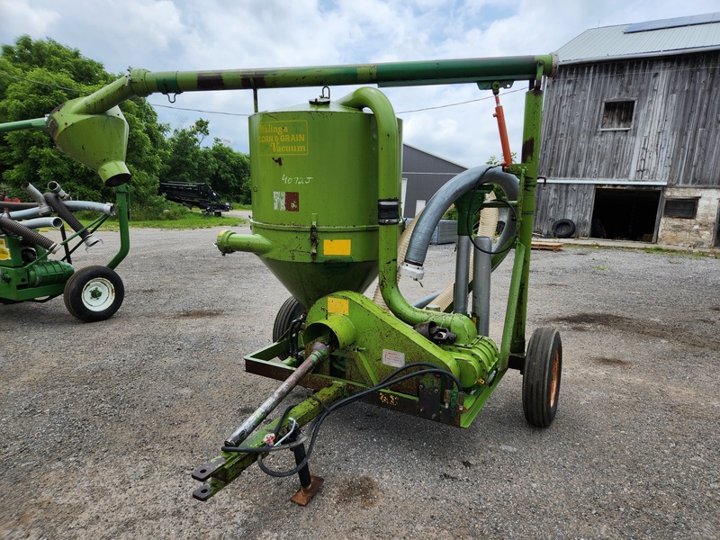 Grain Vacuums and Augers  Walinga 510 Grain Vacuum Photo