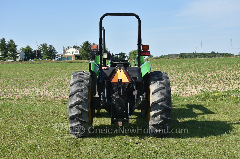 Tractors  2002 John Deere 5320 Loader Tractor Photo