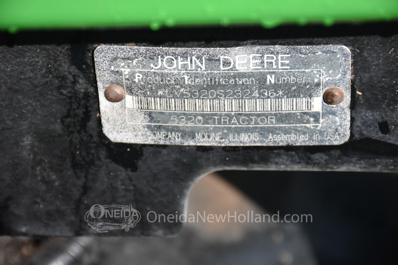 Tractors  2002 John Deere 5320 Loader Tractor Photo