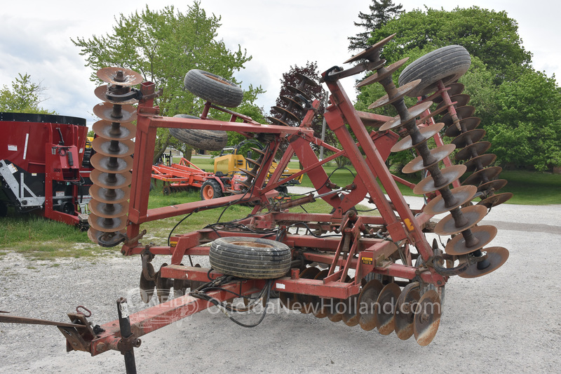 Tillage  Case IH 496 Tandem Disc Photo