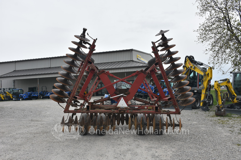 Tillage  Case IH 496 Tandem Disc Photo