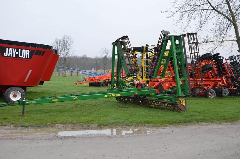 Tillage  John Deere 200 Rolling Basket Harrow Photo