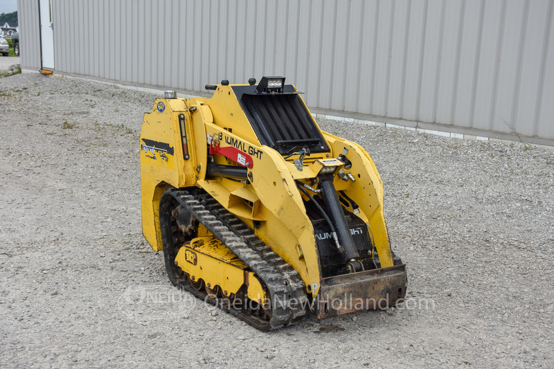 Skidsteers & Track Loaders  Baumalight TRL620D Compact Track Skidsteer Photo