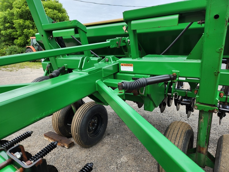 Planting Equipment  Great Plains 1500 No-Till Drill  Photo