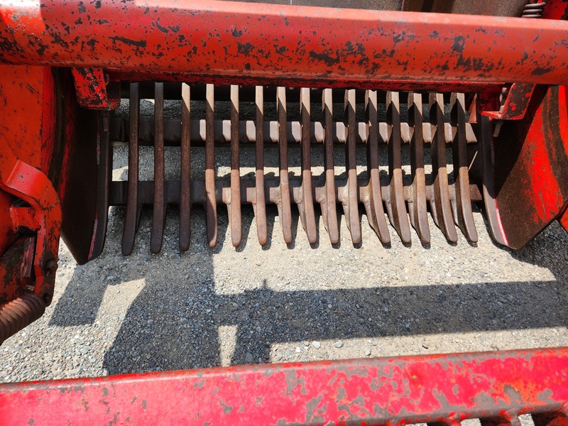 Rock Pickers and Rock Rakes  Leon 320 Rock Picker Photo