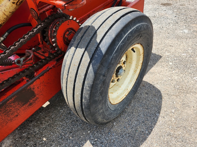 Rock Pickers and Rock Rakes  Leon 320 Rock Picker Photo