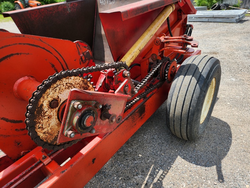 Rock Pickers and Rock Rakes  Leon 320 Rock Picker Photo